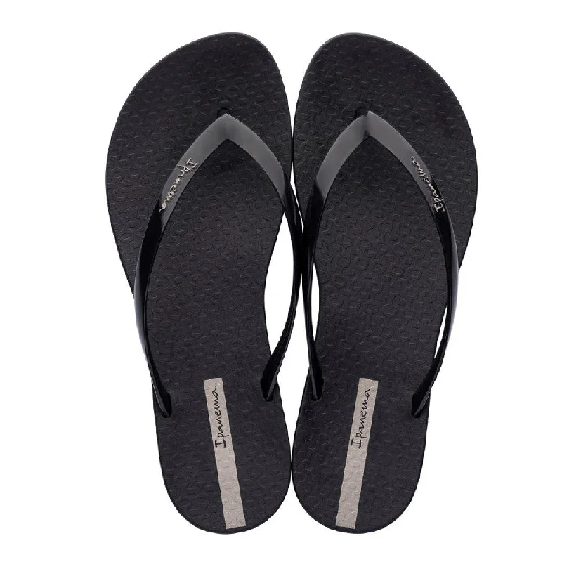 Ipanema Thong Sandals - Black